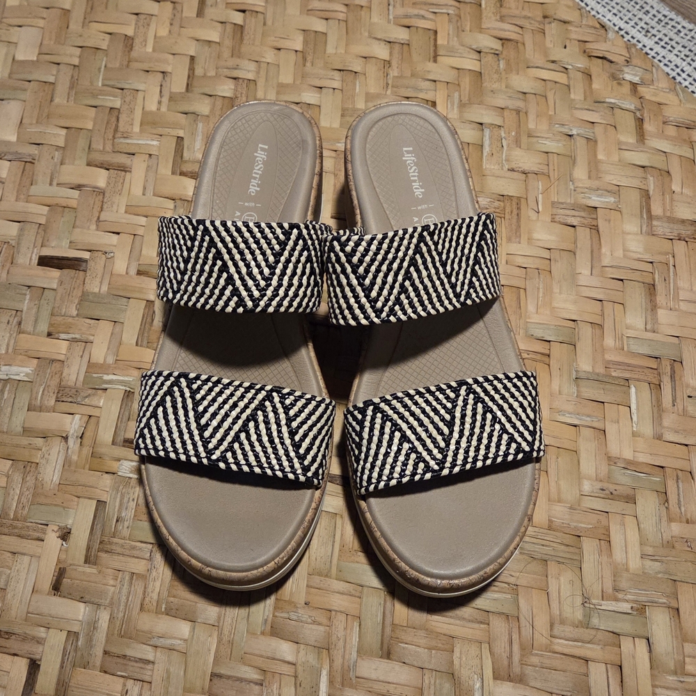 LifeStride Black and Tan Women's Sandals